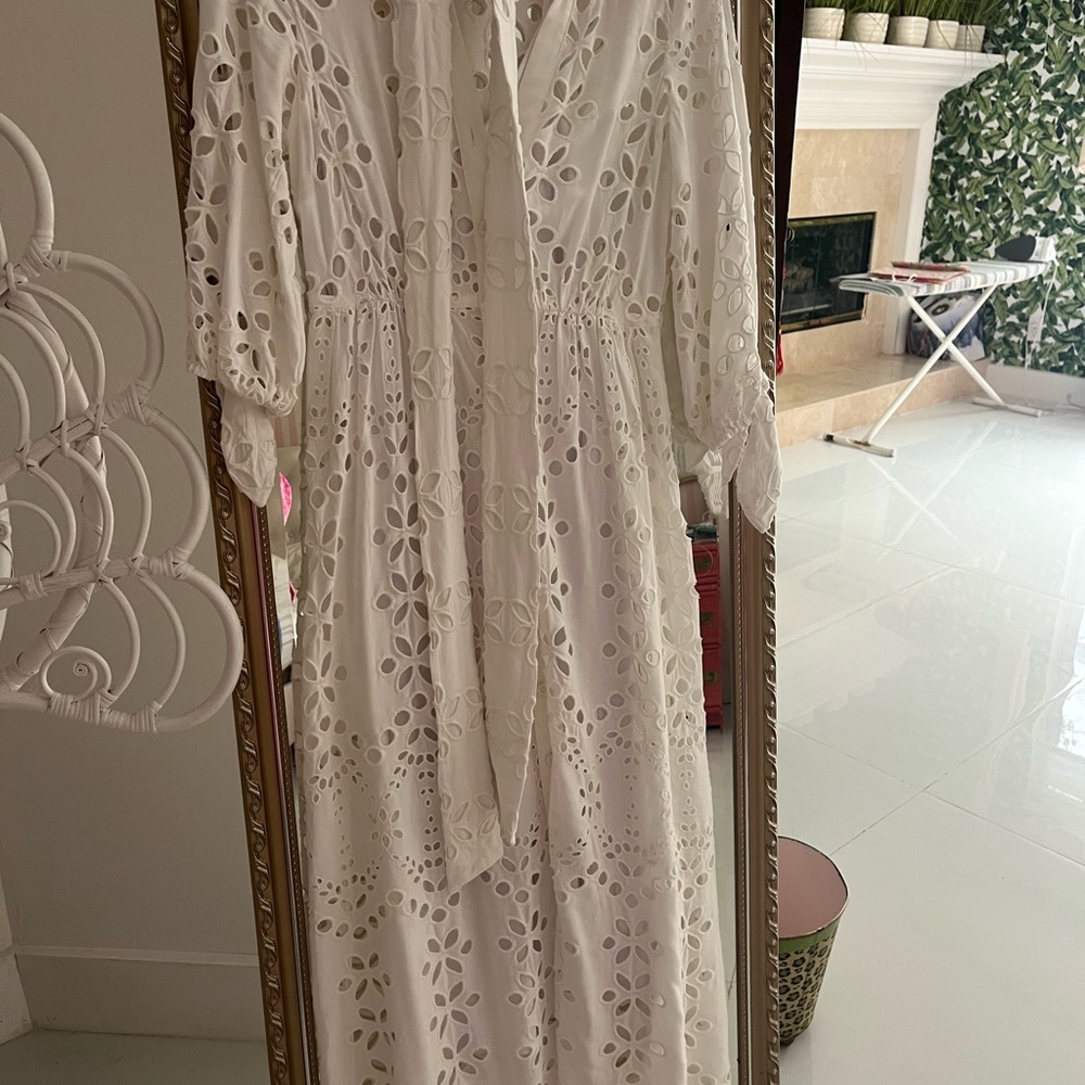 EUC Lily Pulitzer Amrita white eyelet midi dress size 00 resort white EUC - Picture 3 of 9